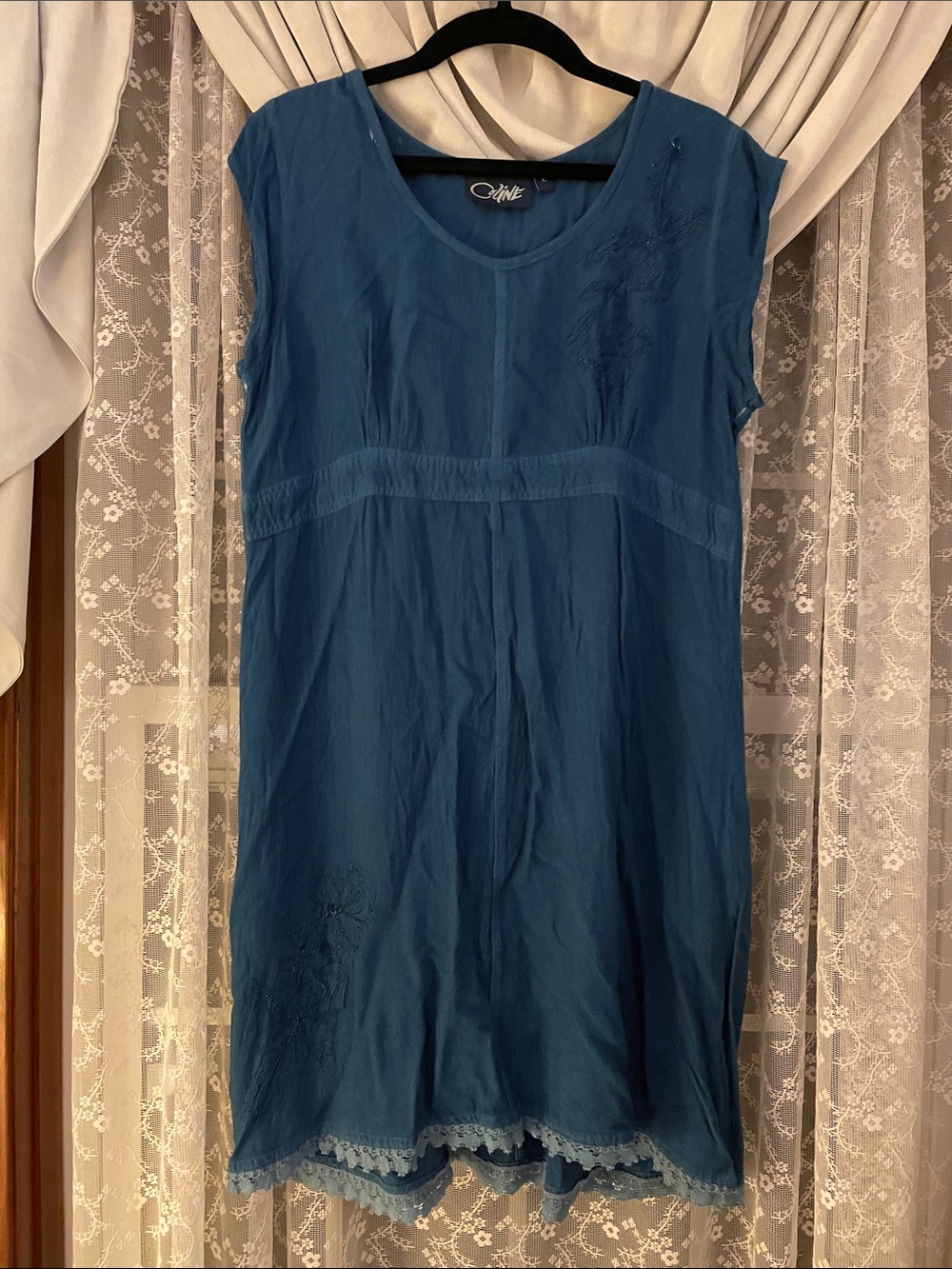 Blue Embroidered Cap-Sleeve Dress - Femalee